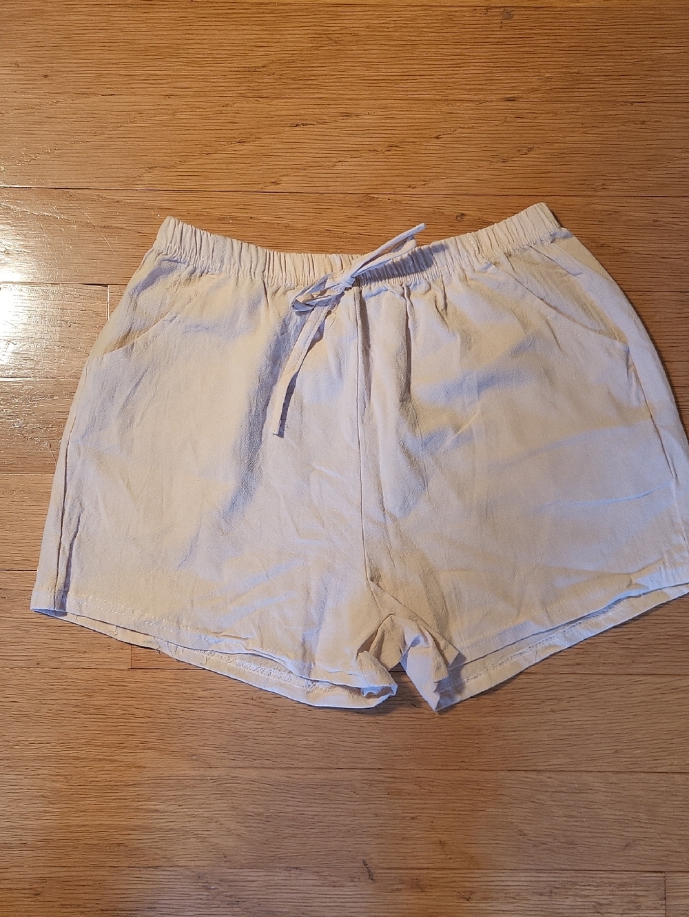 Source Unknown Light Beige Elastic High-Waist  Shorts With Pockets NWOT